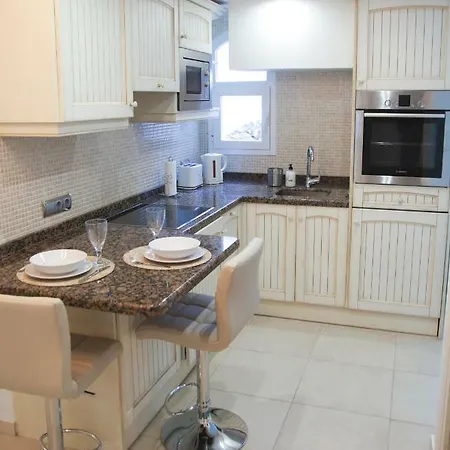 Luxury 1 Bedroom Next To The Casino * Marbella
